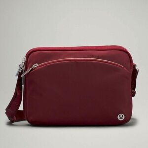 Lululemon Everyday Crossbody Bag 2L Red Merlot